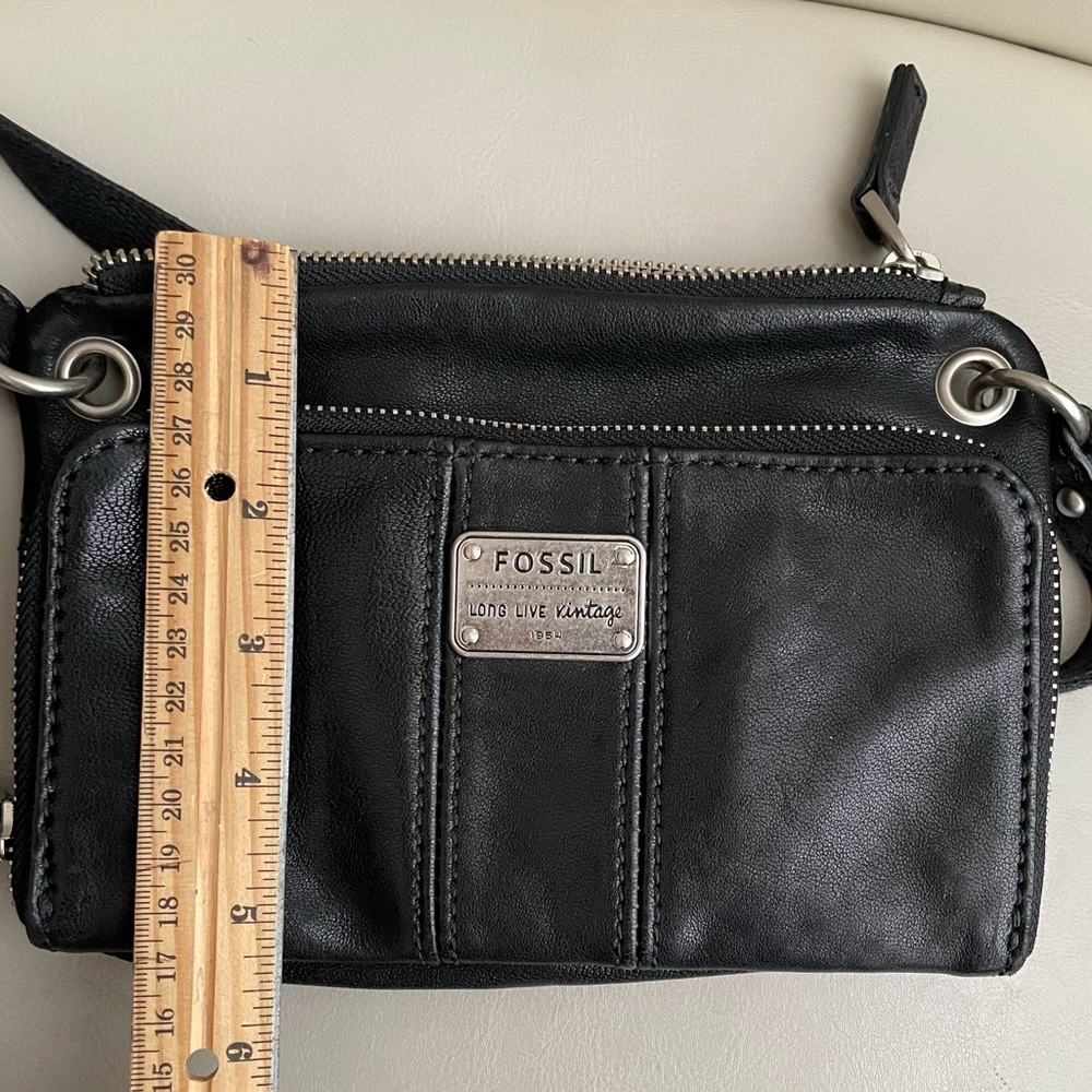 Fossil Black Genuine Leather Crossbody Bag with Silver Accents - Picture 6 of 9